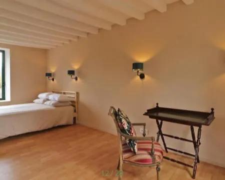 La Demeure De Paule Neuvy-au-Houlme